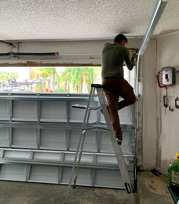 24 Hour Emergency Garage Door Repair in Evans, CO